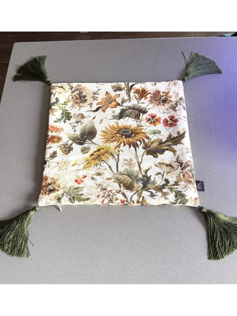 HOUSE OF HACKNEY $320 Medium Cotton Sunflower Avalon Tassel Pillow